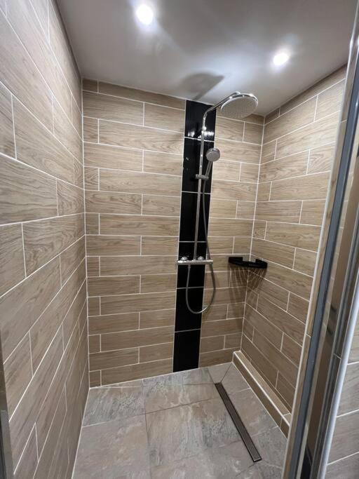 Appartement Style Chalet Standing 2 A 6 Personnes La Bourboule Exteriör bild